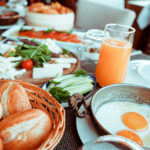 Błędy śniadaniowe i co zjeść na śniadanie?